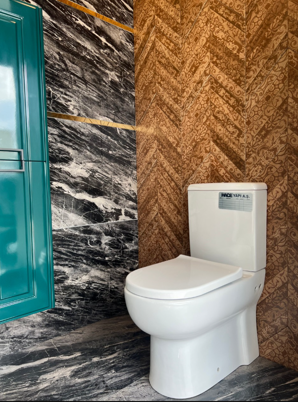 Turavit Omega Kanallı Duvara Sıfır Klozet Takım